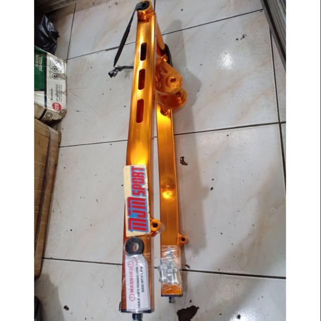 Swing arm 2tak bolong non stabiliser Bpro racing -swing arm Bpro untuk satria 2 tak bolong non stabi