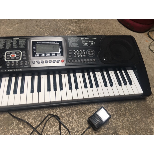 KEYBOARD PIANO TECHNO T-9700 IG3 BEKAS