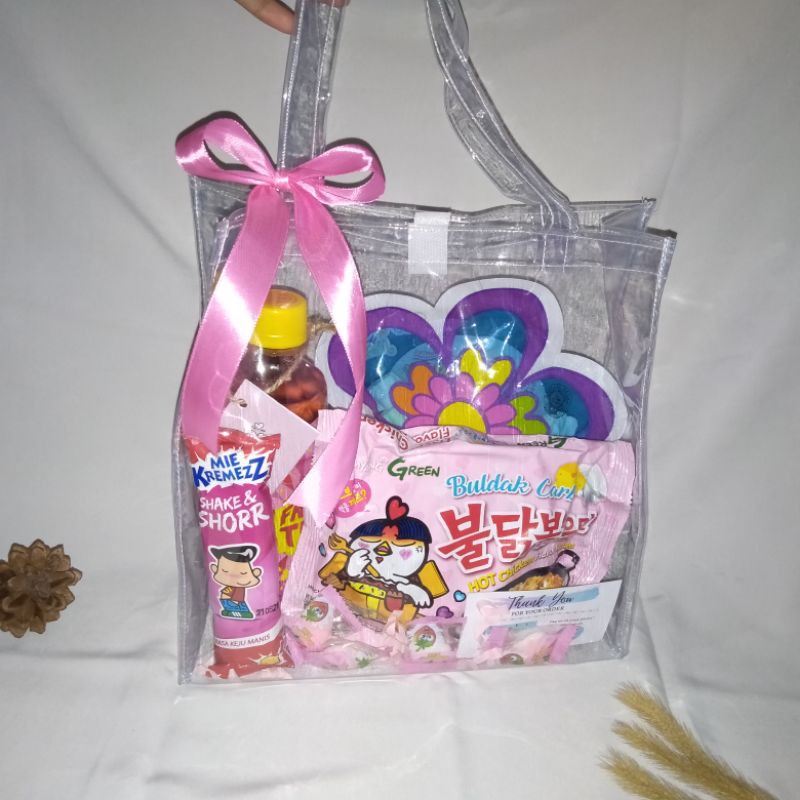 

Totebag Gift Snack | Kado wisuda, ultah dll