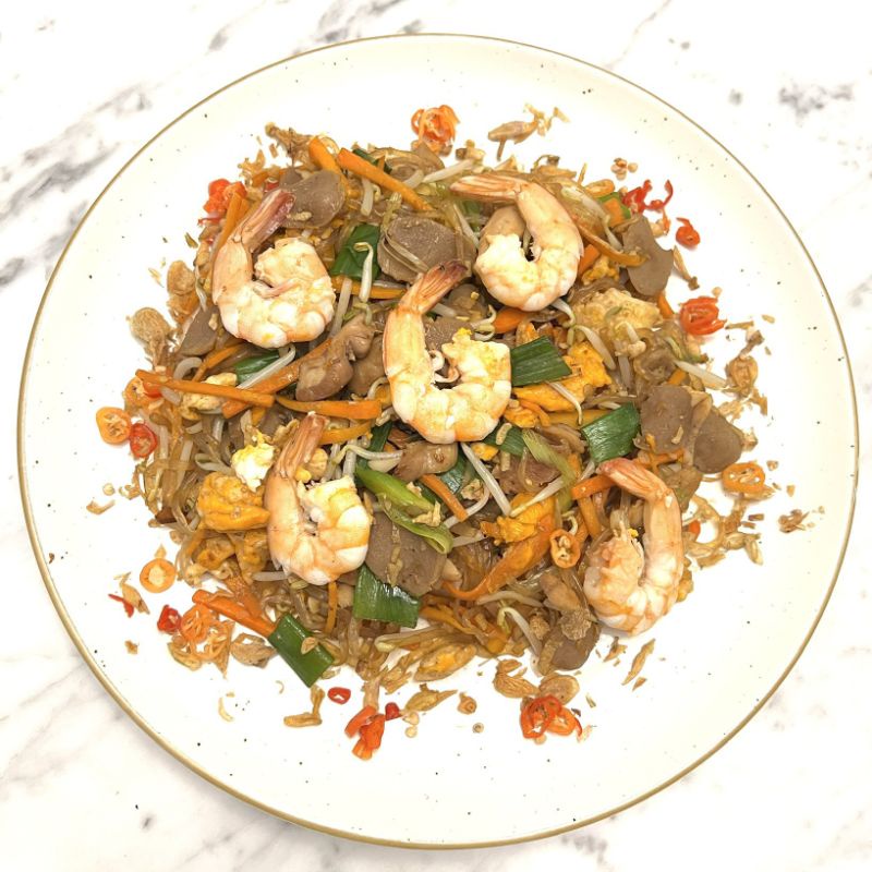 

Skinny Shirataki Mie Goreng 275 Cals with Prawns, Sliced Meatballs, Omega Egg