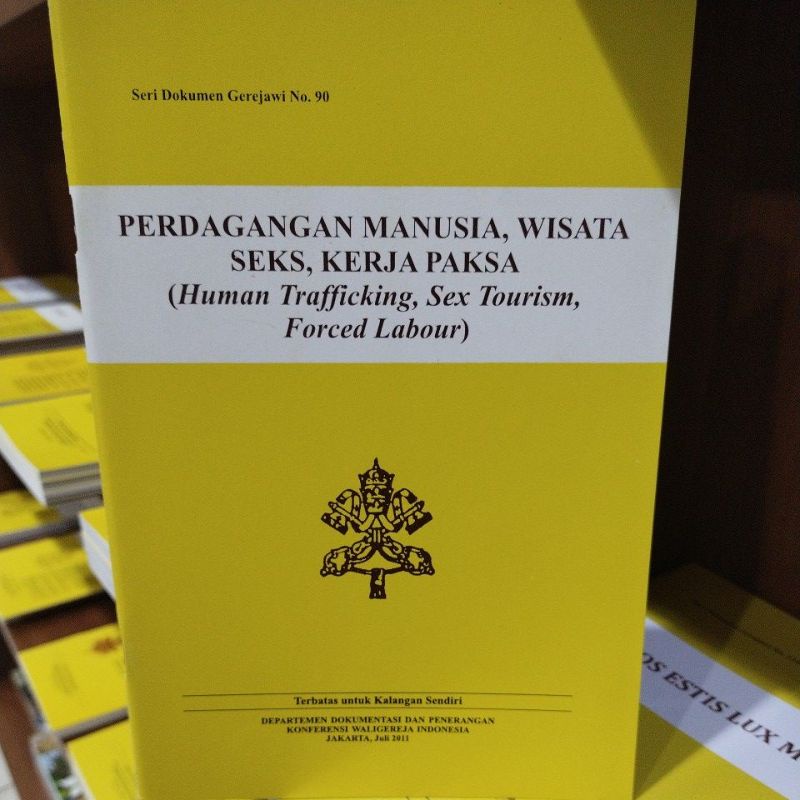 Jual Buku Seri Dokumen Gerejawi Nomor 90 Perdagangan Manusia Wisata