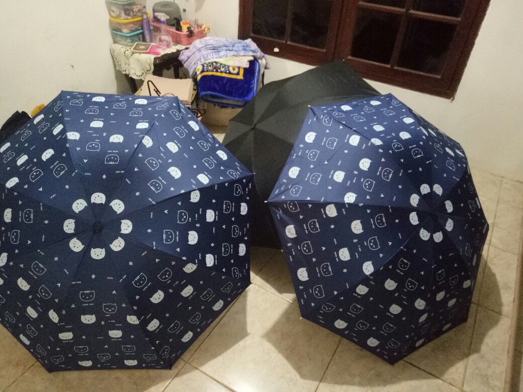 Payung Lipat 3 Muka Kucing / Lucu / Cantik / Lapis Hitam / Grc - A581