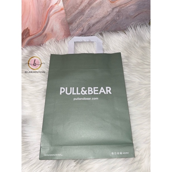 Paper Bag Pull&amp;Bear Pembungkus Kado