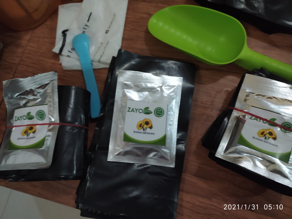 Polybag / Polibek Semai Ukuran 20 X 20 / 20x20 ( +/- 250 Gram ) - 7001