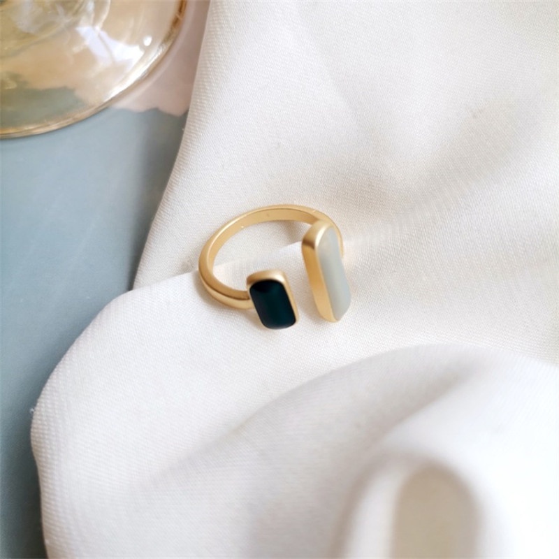 Zomi Cincin Model Terbuka Desain Geometri Gaya Vintage / Simple Untuk Wanita