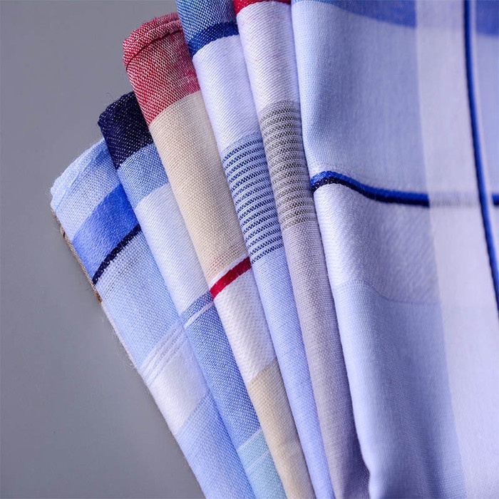Saputangan Persegi Bahan Katun untuk Pria