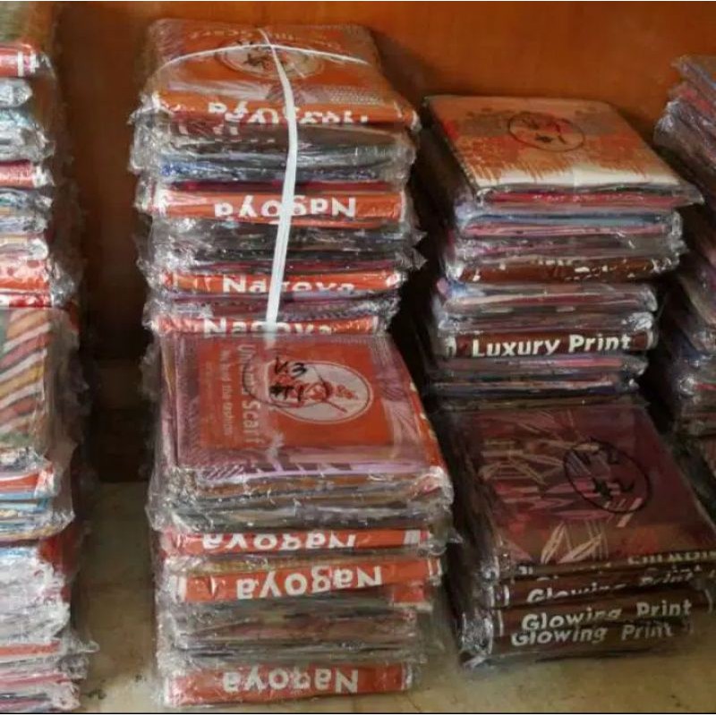 Umama VOILA LC campur warna jilbab hijab kerudung segi empat UMAMA, MALAICA, AZARA