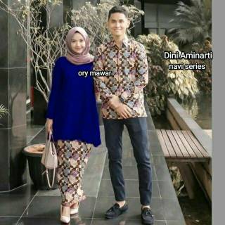 64 Model Baju Batik Nia Ramadhani HD Terbaik