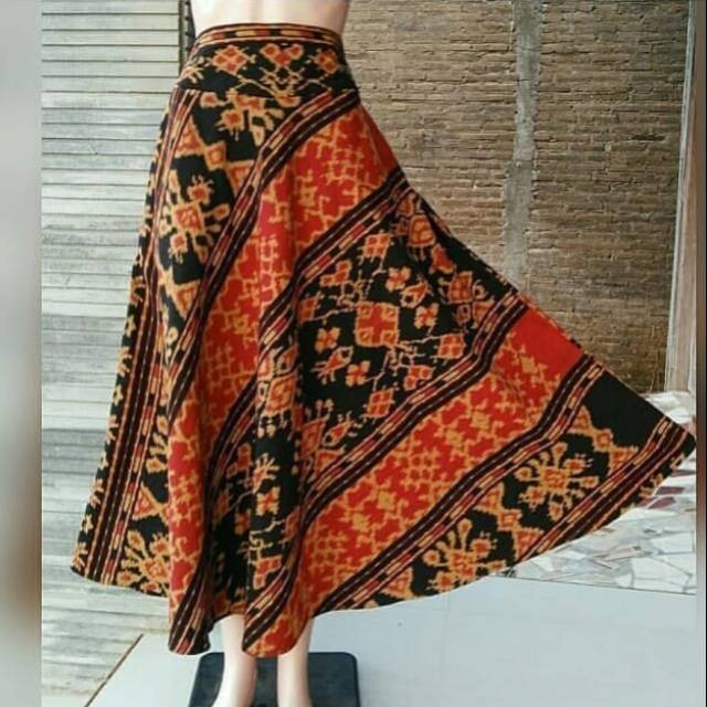 Rok tenun motif kupang J1