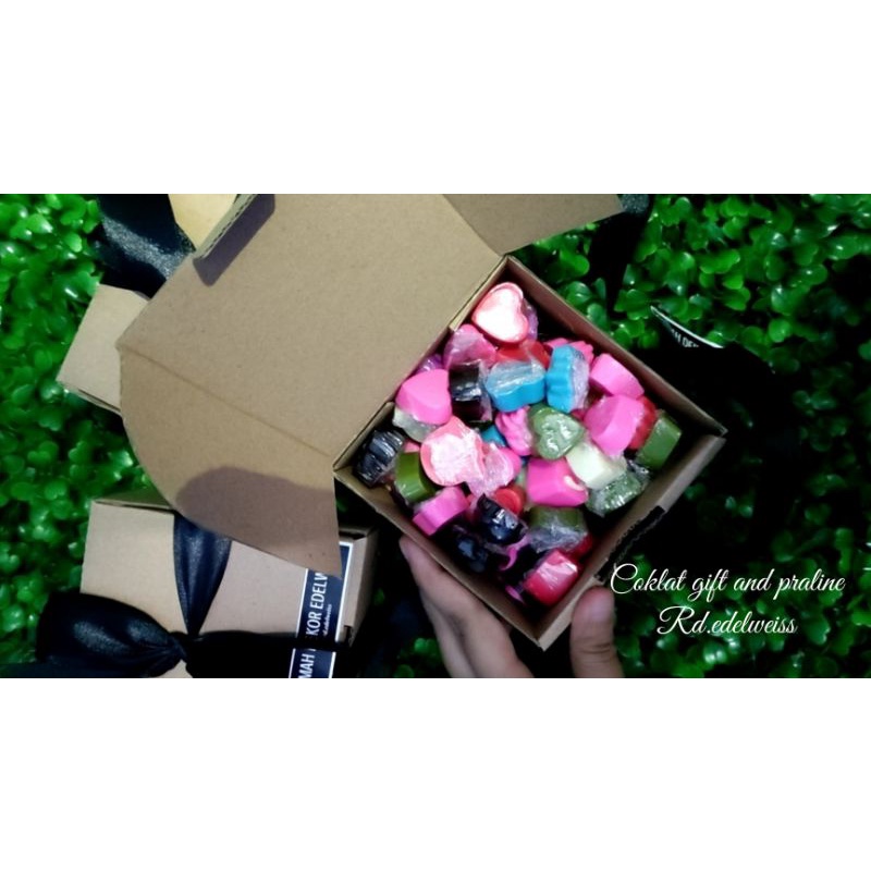 

COKLAT PRALINE MIX