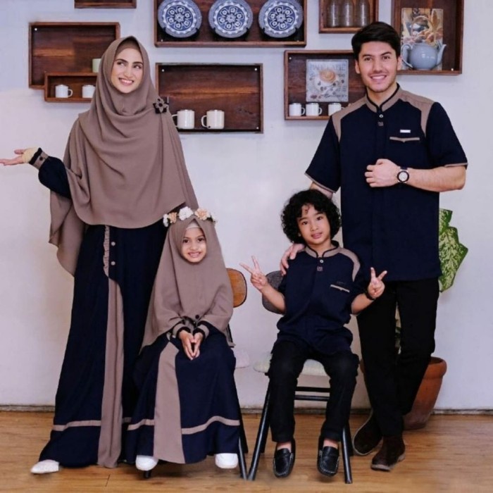 Set-Family-Muslim-Busana- Baju Couple Gamis Pasangan Keluarga 2021 Syari Brokah Simple Kekinian -