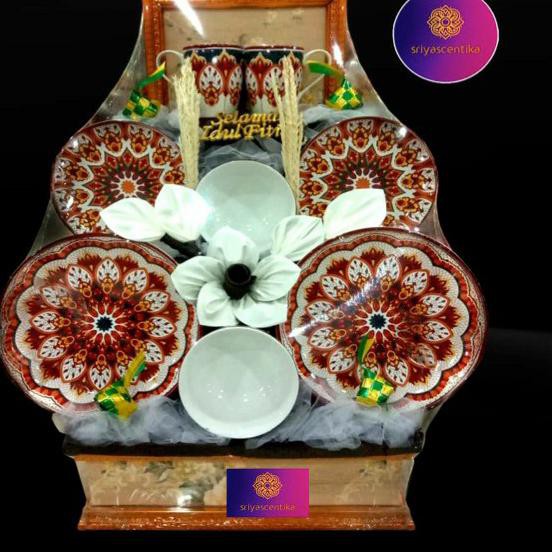 

Parcel Ramadan Diner Set P16 Sriyascentika (Premium) Cikaastore1