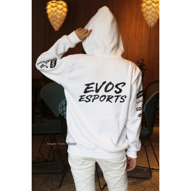 Jaket Gamers Evos white