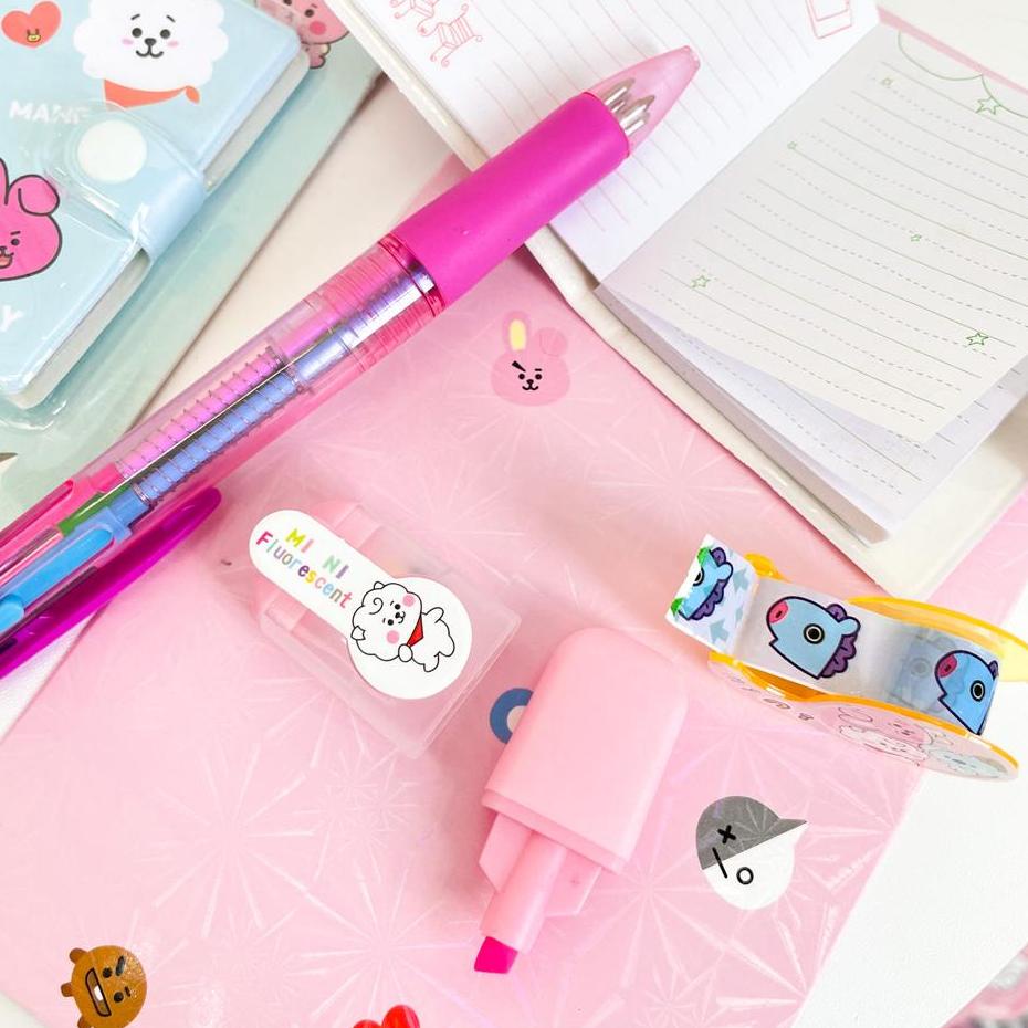 

Terbaru! SET ALAT TULIS MINI BT 21 ISI 4 BUKU KECIL PULPEN HIGHLIGHTER MINI SOLATIP PAKET KADO UNIK SOUVENIR ダ