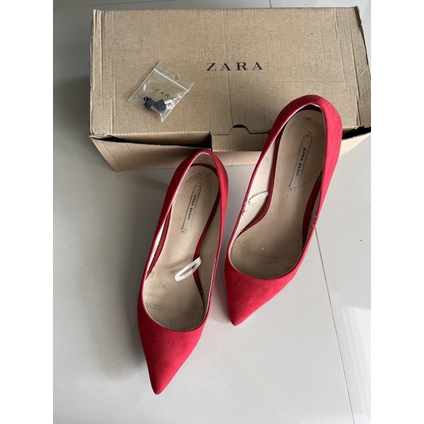 Sepatu high heels zara basic preloved