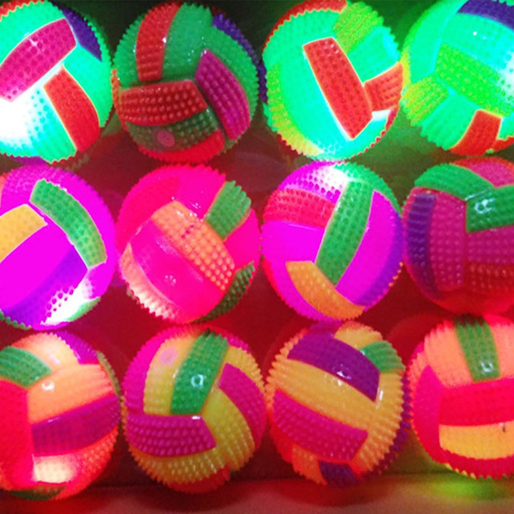 1pc Mainan Bola Voli Dengan Lampu LED Warna-Warni Untuk Anjing