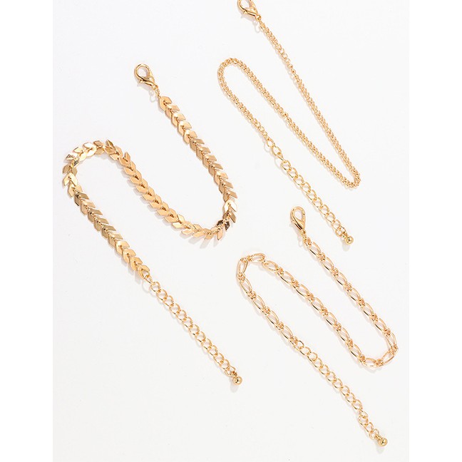 LRC Gelang Fashion Golden Leaf Chain Anklet Set D68257