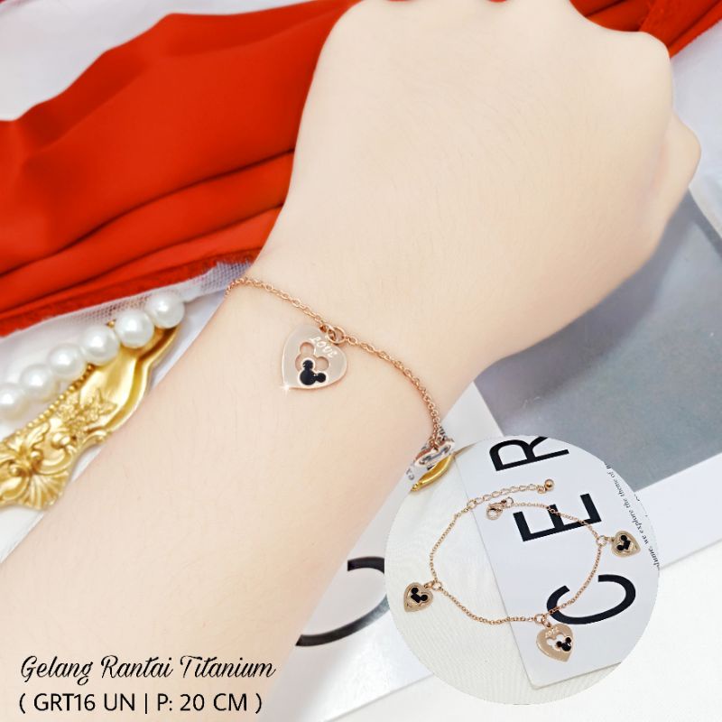 Gelang Titanium Wanita Anti Karat Rantai motif Love GRT16 UN