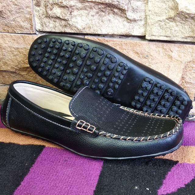 Sepatu moccasin Lacoste / Sepatu kulit pria /Sepatu kerja