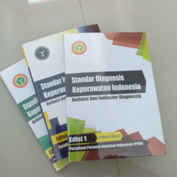 PAKET 3 BUKU PPNI KEPERAWATAN SDKI SIKI SLKI  - KEPERAWATAN INDONESIA - STANDAR DIAGNOSIS - INTERVENSI [ORIGINAL]