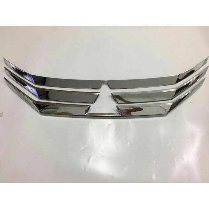 Cover Grill Xpander Chrome