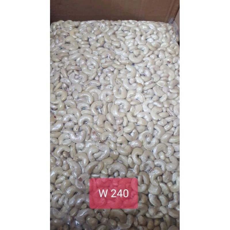 

kacang Mede utuh mentah W240