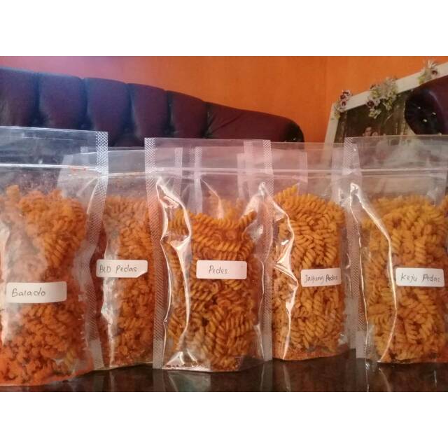 

Makroni Spiral Murah Snake Saat Santai