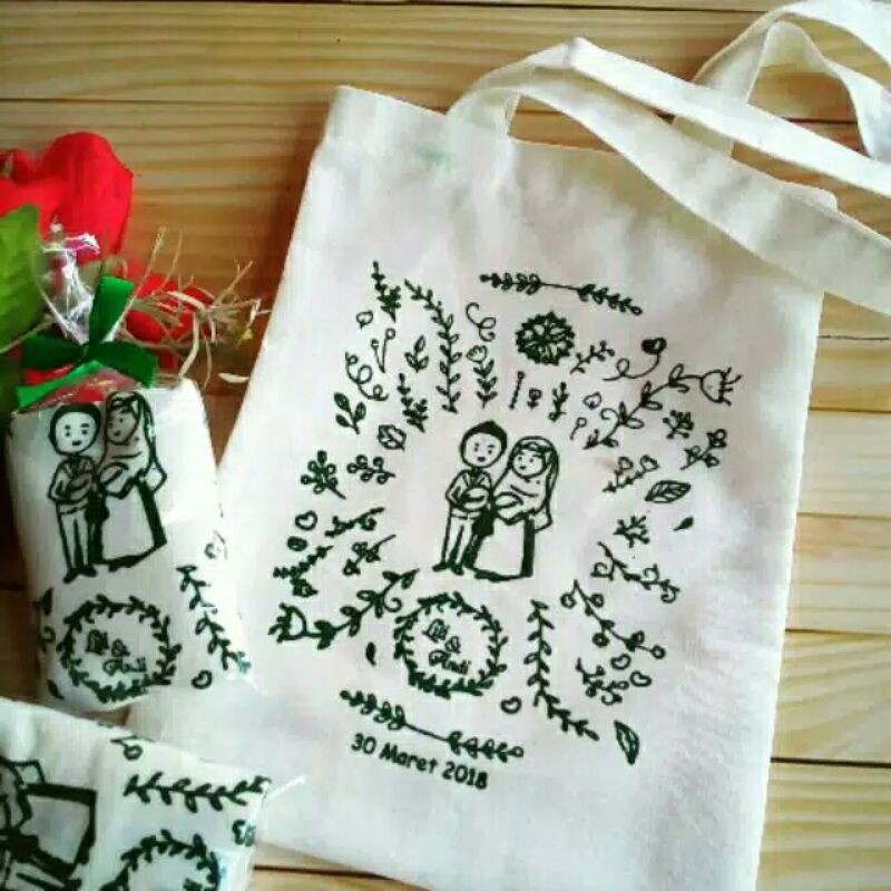 SOUVENIR TOTEBAG BLACU SOUVENIR PERNIKAHAN UNIK