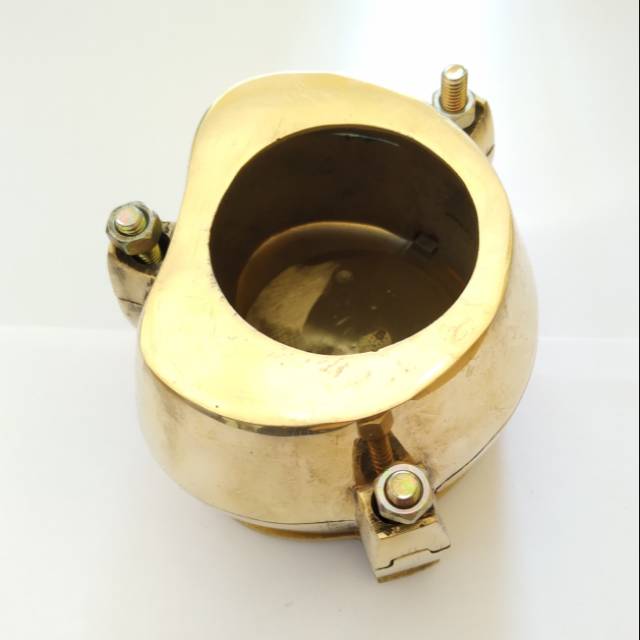 Kuvet Kuningan Besar Sekrup