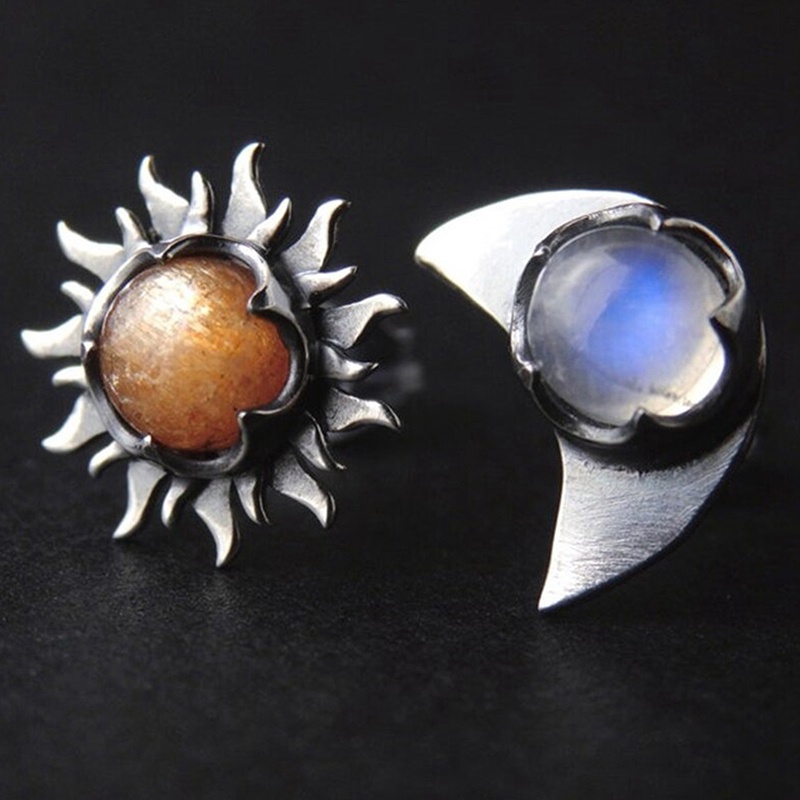 Anting Stud Desain Matahari Dan Bulan Warna Silver Gaya Bohemia Untuk Wanita