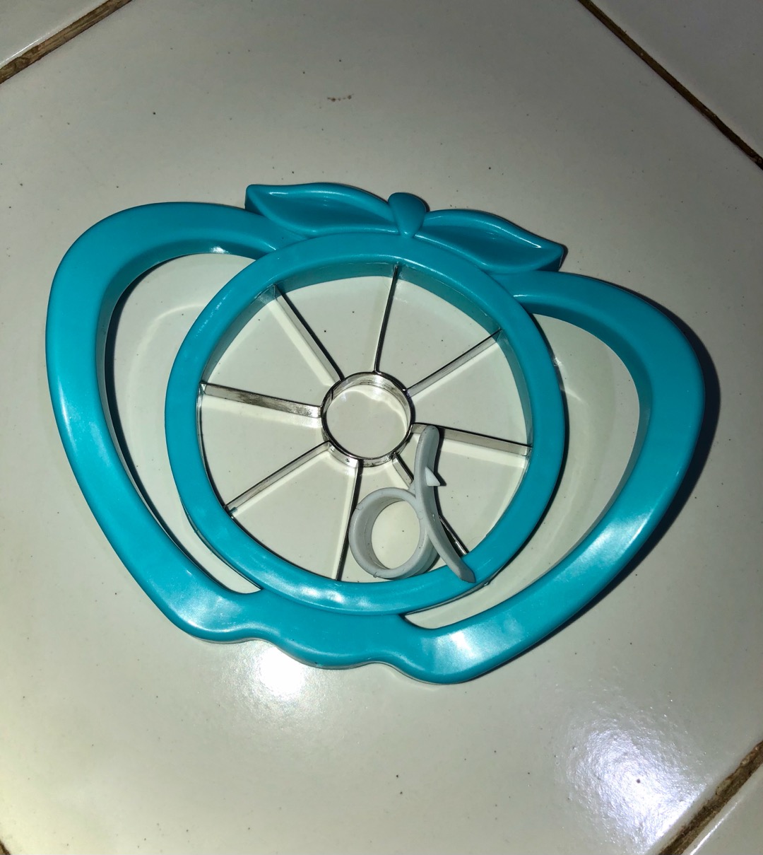 Alat Pemotong Apel Pir Kentang / Pisau / Apple Cutter & Slicer - X152