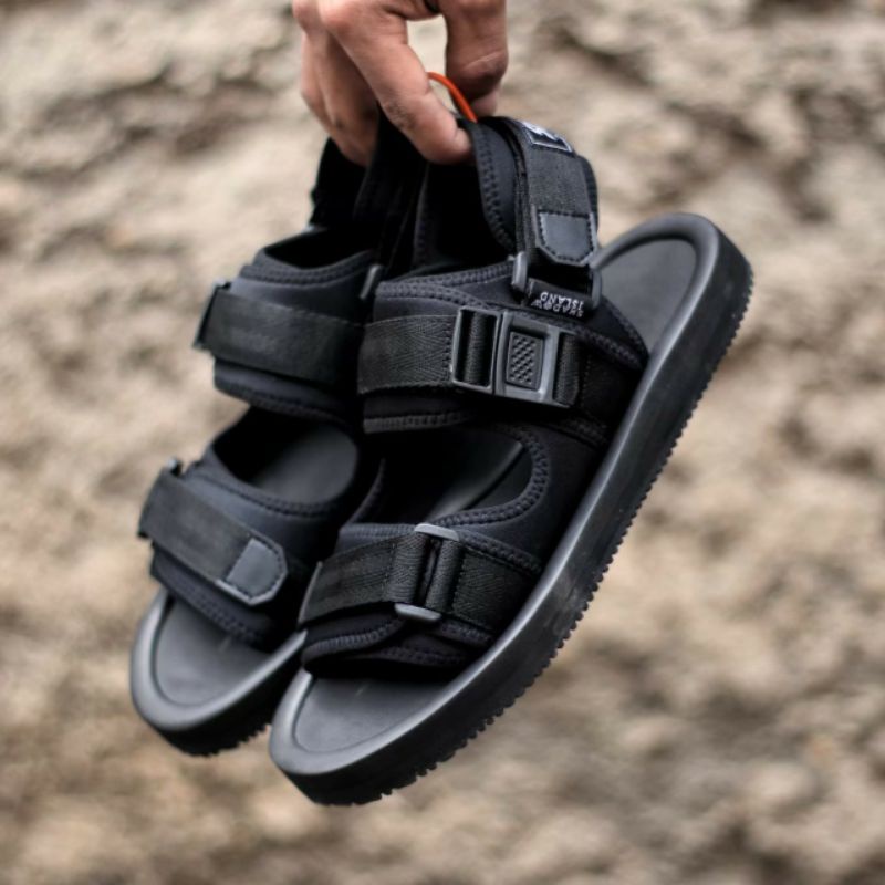 TORA Full Black Original - Sandal Pria Masa Kini Trend 2019-2020 Casual Santai Ngampus Outdoor