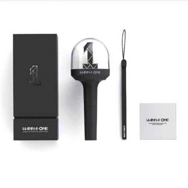 Unsealled Official Lightstick WANNA ONE