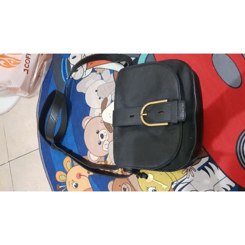 Preloved Tas Fossil Hitam
