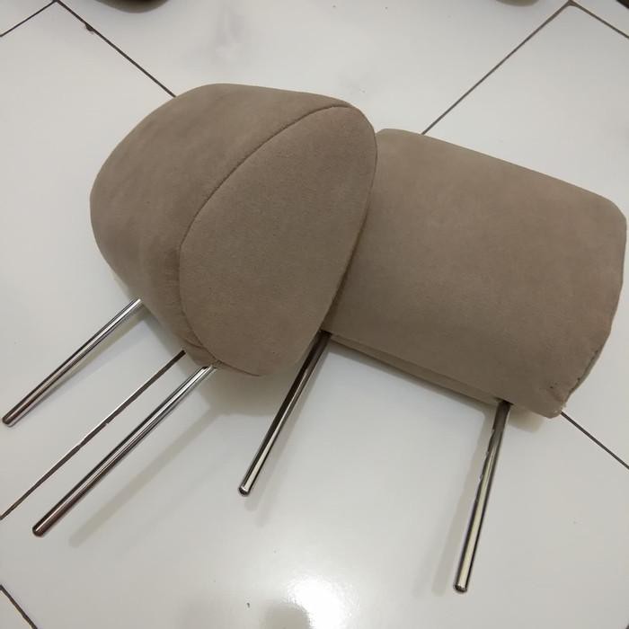 [Bantal mobil] Sandaran kepala atau headrest jok depan fortuner tahun 2010