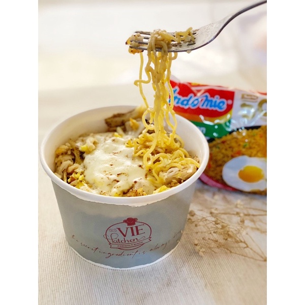 

Indomie Ayam Geprek Mozarella
