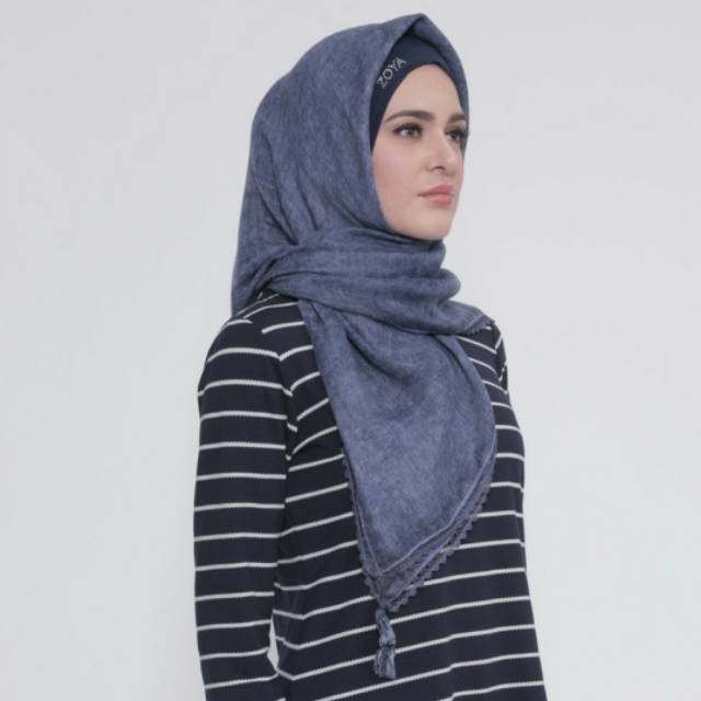 Jilbab / Kerudung Zoya Pashmina Denim Lace Tassel- Blue Ocean