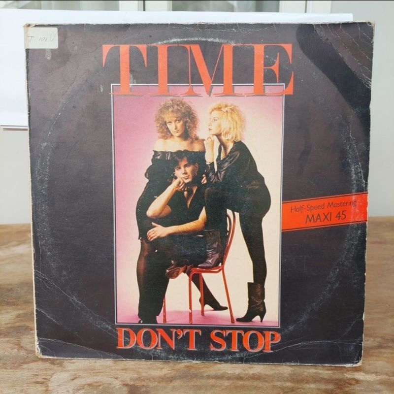 Kaset Vinyl Piringan Hitam Time Don't Stop
