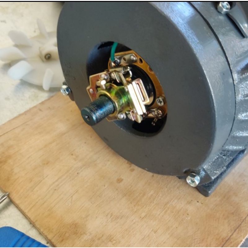 Dinamo penggerak electro motor 1/2 Hp 220 volt