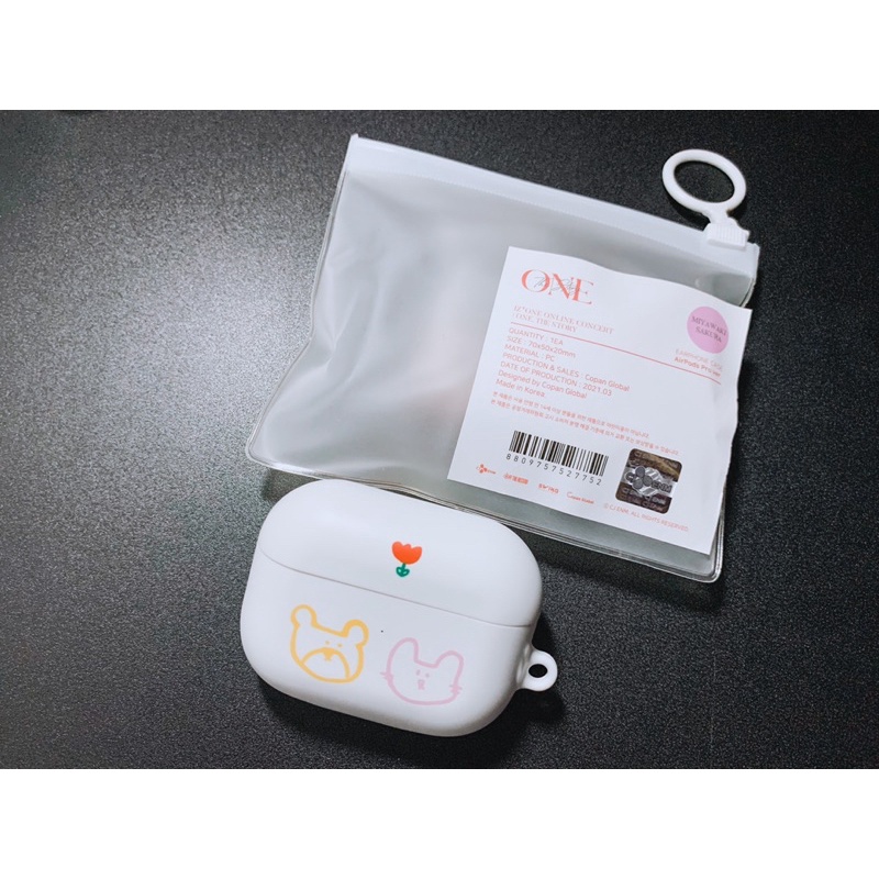 IZ*ONE ONE THE STORY MD EARPHONE CASE SAKURA (IZONE OTS MD)