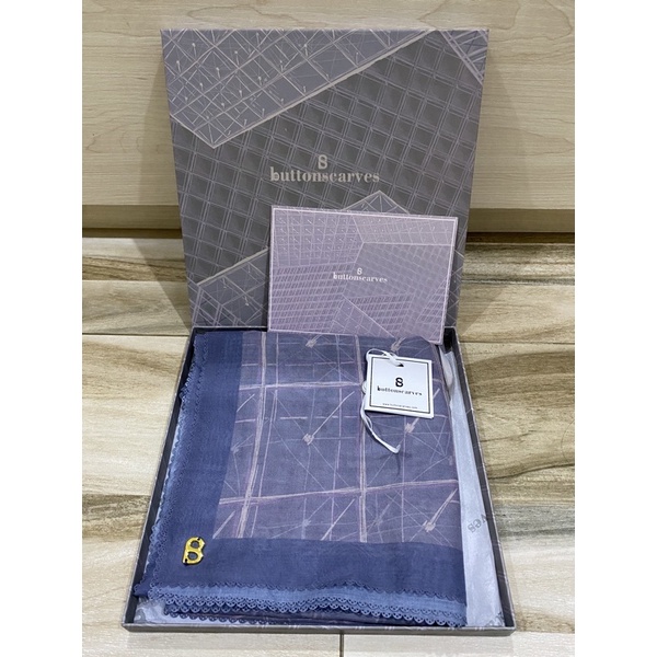 Buttonscarves Louvre Infinity