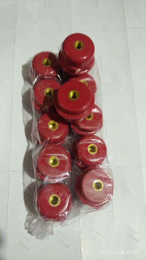 Isolator Busbar Sm 25-6 Warna Merah