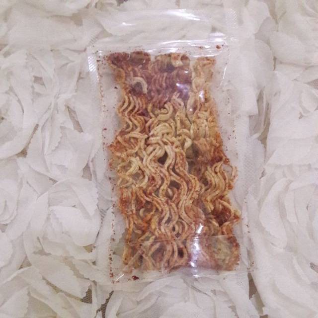 

Mie kremes Pedas