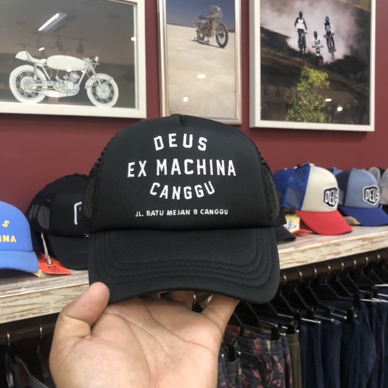 Topi Deus Ex Machina