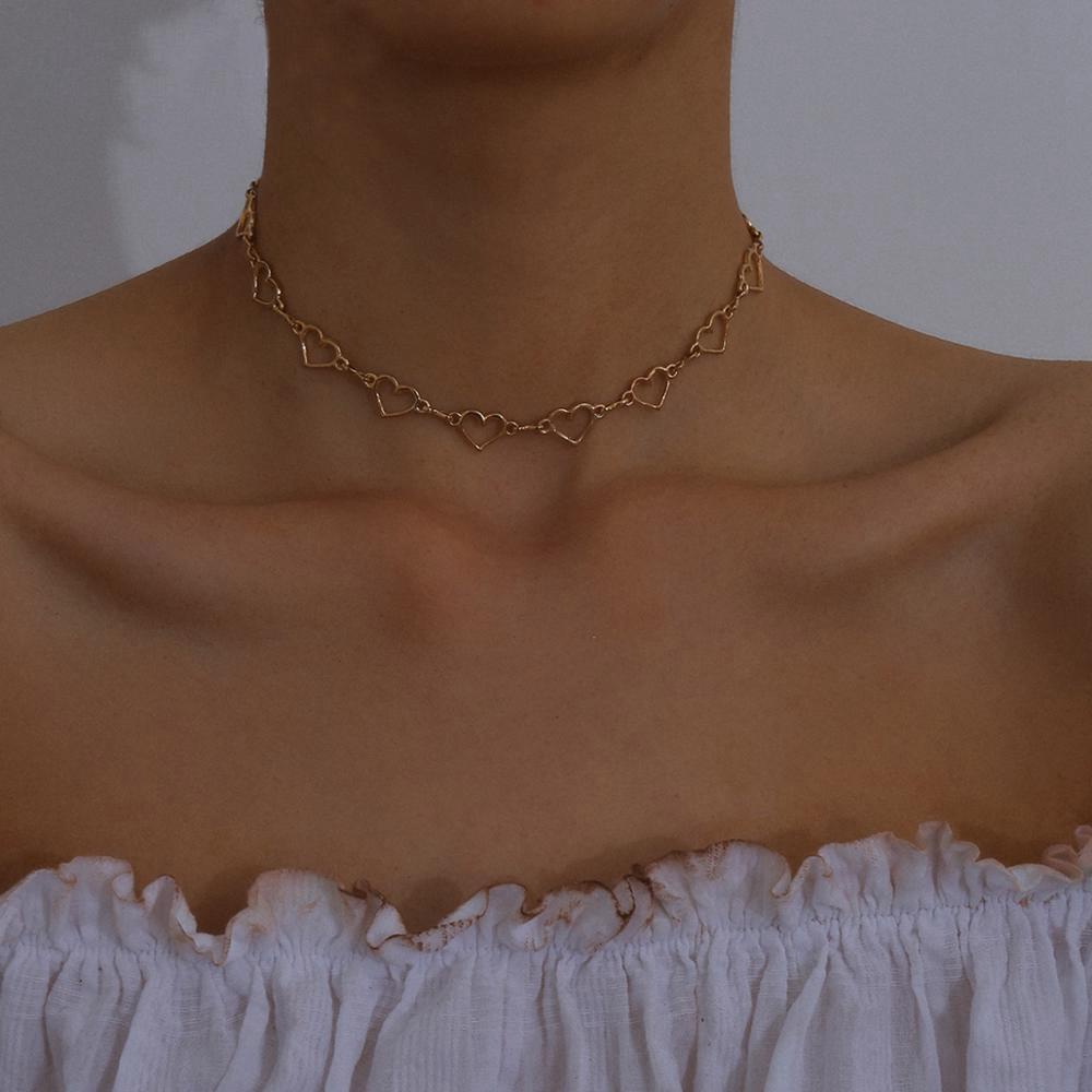 Kalung Bentuk Hati Geometris Warna Emas Perak Bahan Alloy Gaya Korea