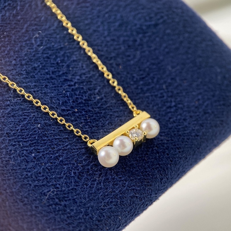 Natural Pearl Balance Beam Diamond Inlaid Clavicle Chain