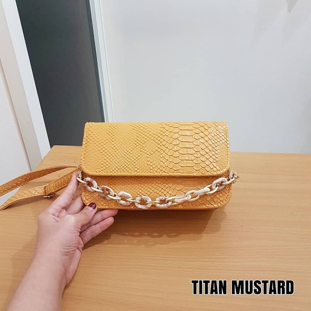 Tas Selempang Wanita Titan Bag
