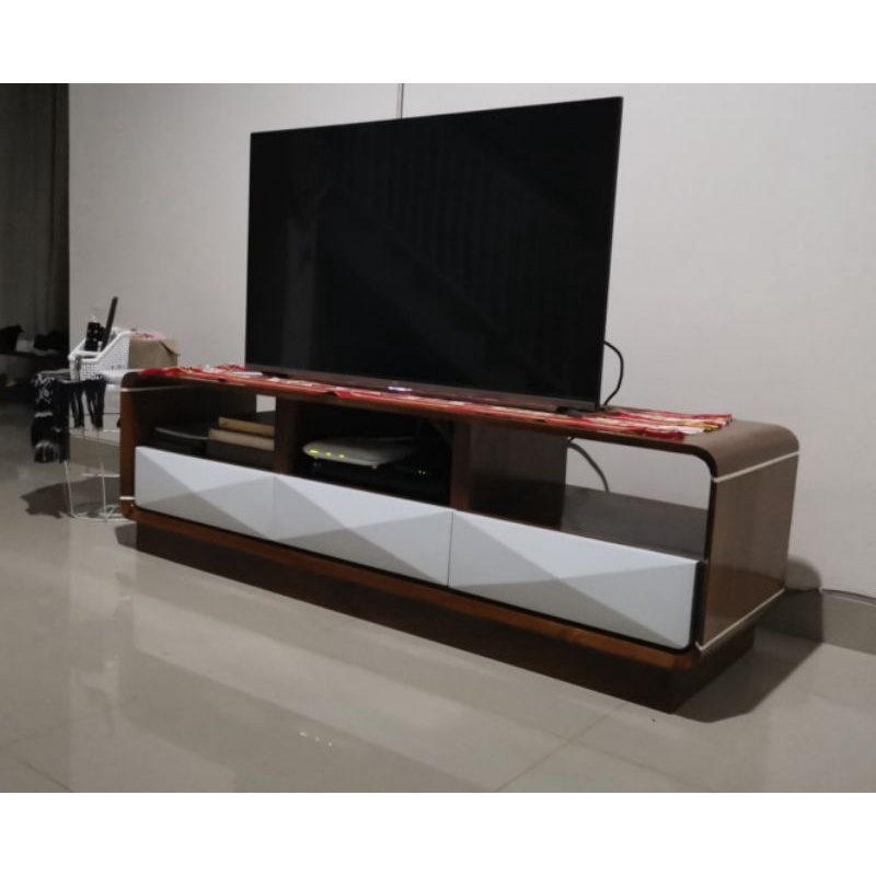 MEJA TV BIFET MINIMALIS BIFET RETRO