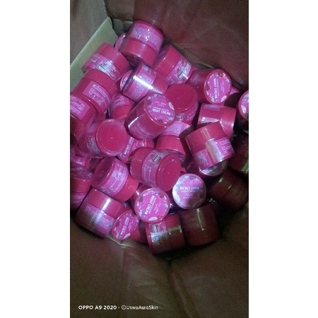 COD. KEMASAN BARU CREAM GLOWING BOOSTER MALAM MI GLOW SUPER PEMUTIH WAJAH CUCO MEONG FLEK JERAWAT KU