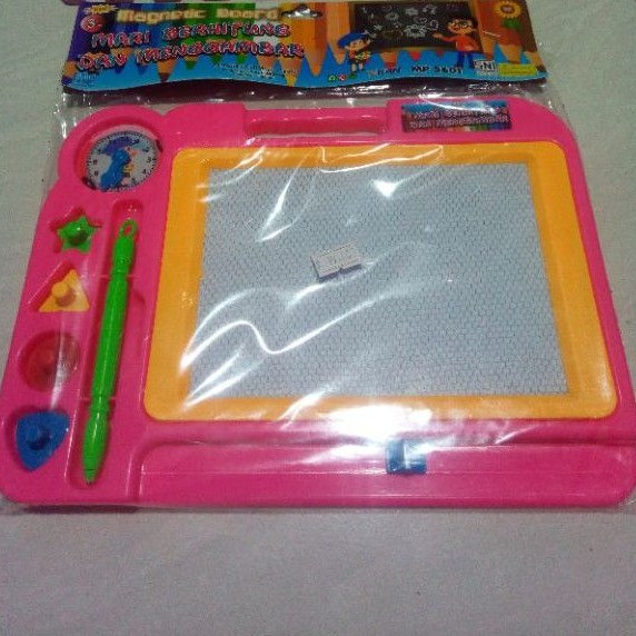 

Mainan anak papan tulis / white board